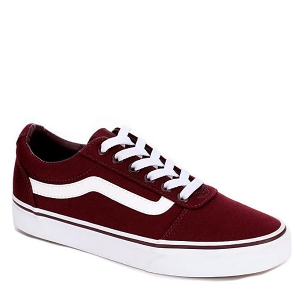 Vans Shoes - NWT Vans Ward burgundy Sz 9